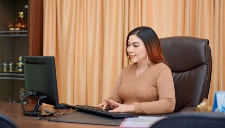 Sugesti Edward (Motivator Bisnis dan Pengusaha)